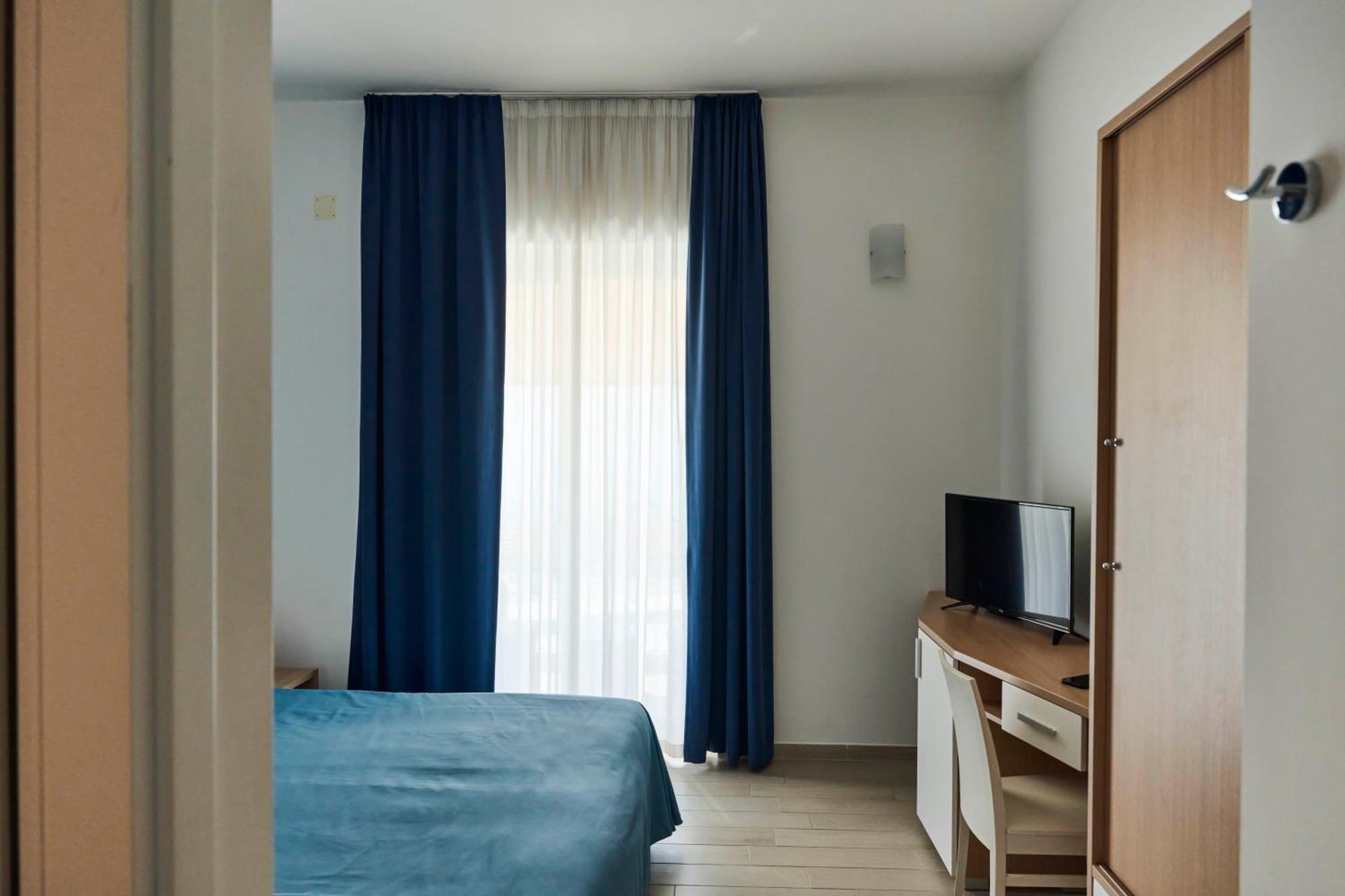Ticho'S Greenblu Hotel กัสเตลลาเนตา มารีนา ภายนอก รูปภาพ